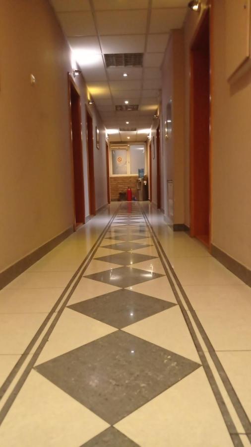 Car Royal Apartments And Rooms Νόβι Σαντ Εξωτερικό φωτογραφία